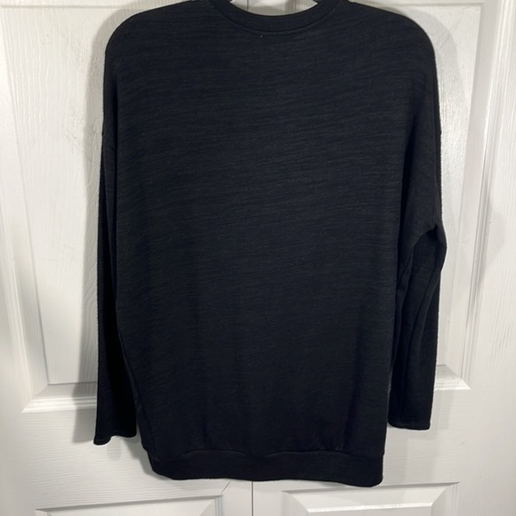 Aritzia Wilfred free sweater - Picture 3 of 6